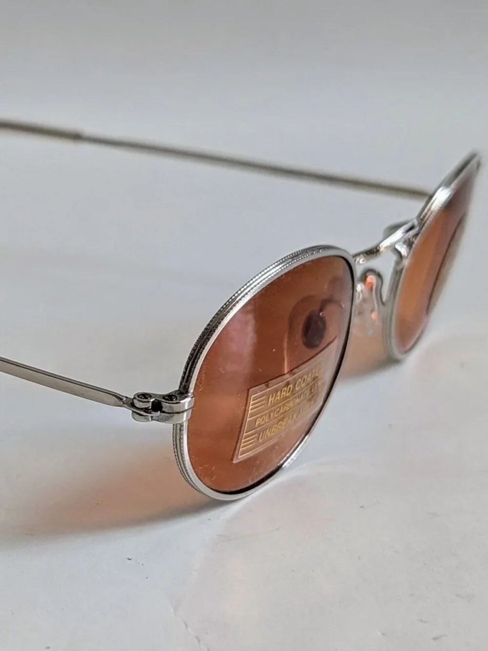 NWT Vintage 90's Classic Oval Metal Sport Sunglasses (S. Silver)